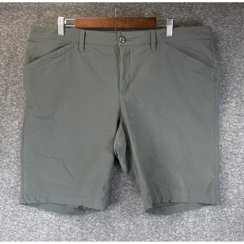 Eddie Bauer First Ascend Travex Shorts Womens 18 Green Stretch Hiking Bermuda